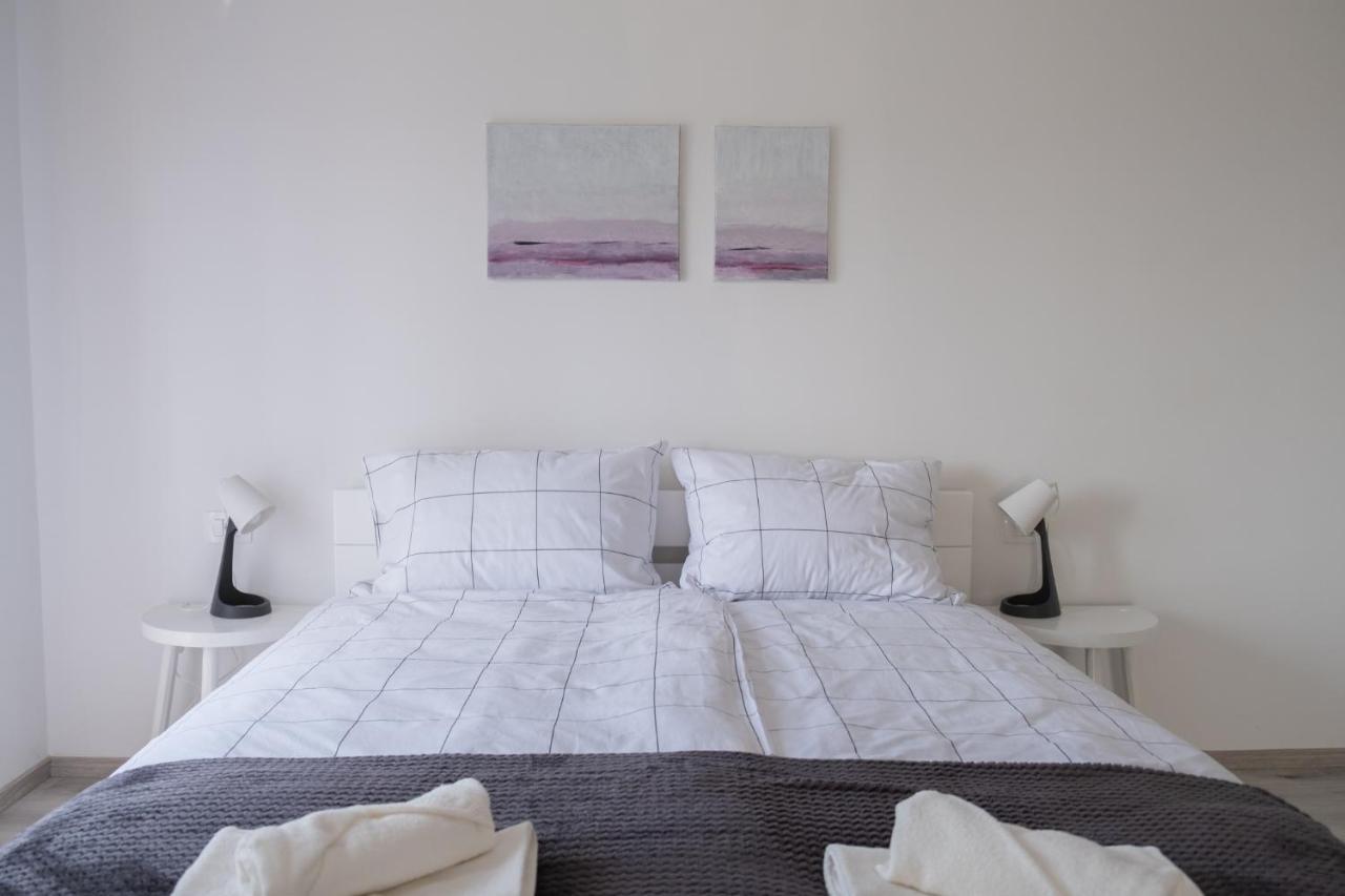 Apartma Oddih Dutovlje Eksteriør bilde
